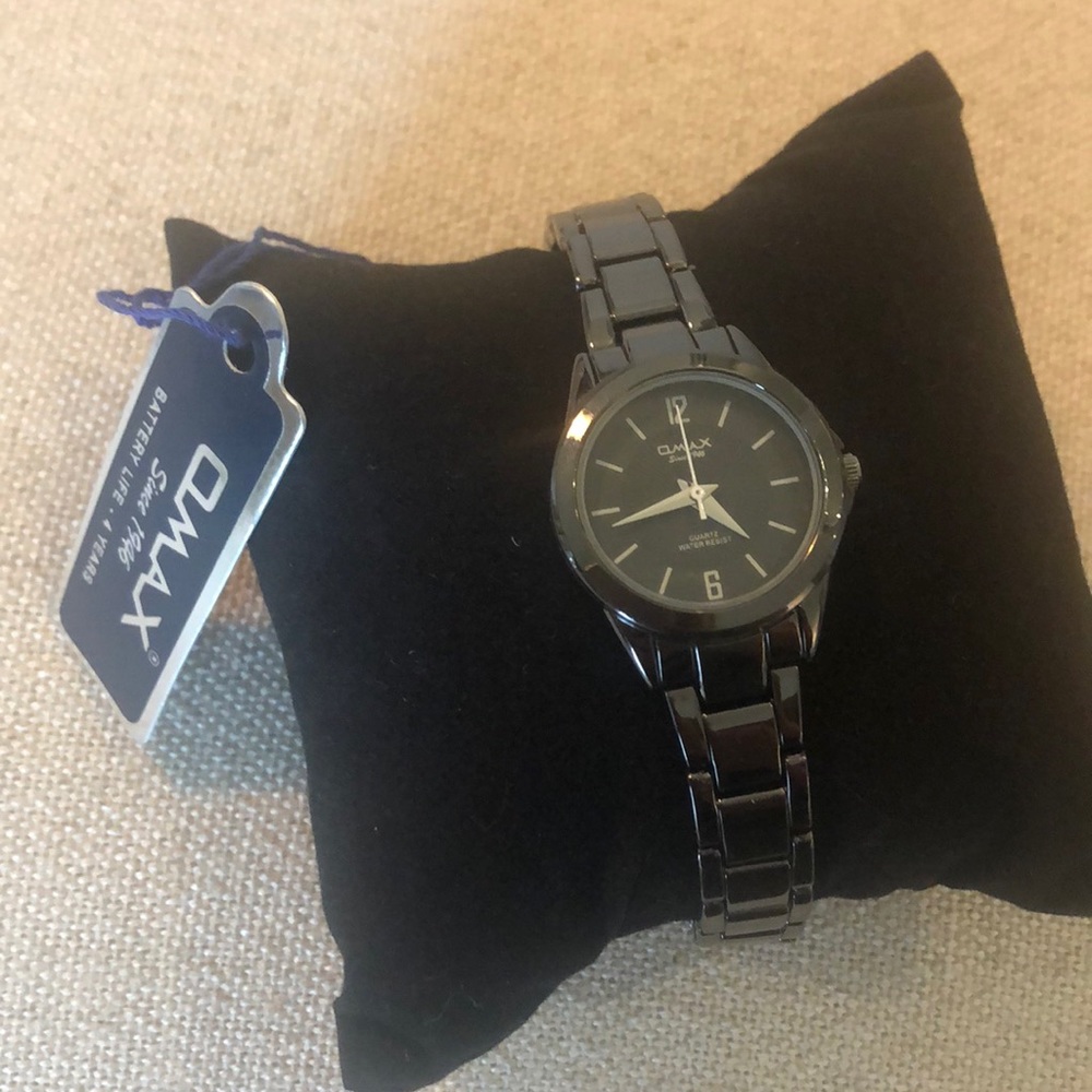 BRAND NEW Omax Ladies Watch